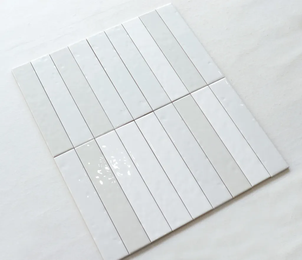 [423UAW1-JB] Drift Straight Edge Gradient White Gloss Subway 45x235
